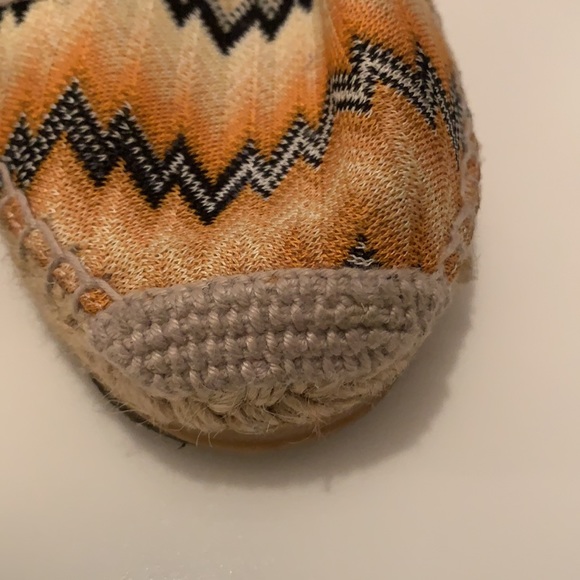 🎉HOST PICK 🎉 Missoni espadrille flats - Picture 4 of 7